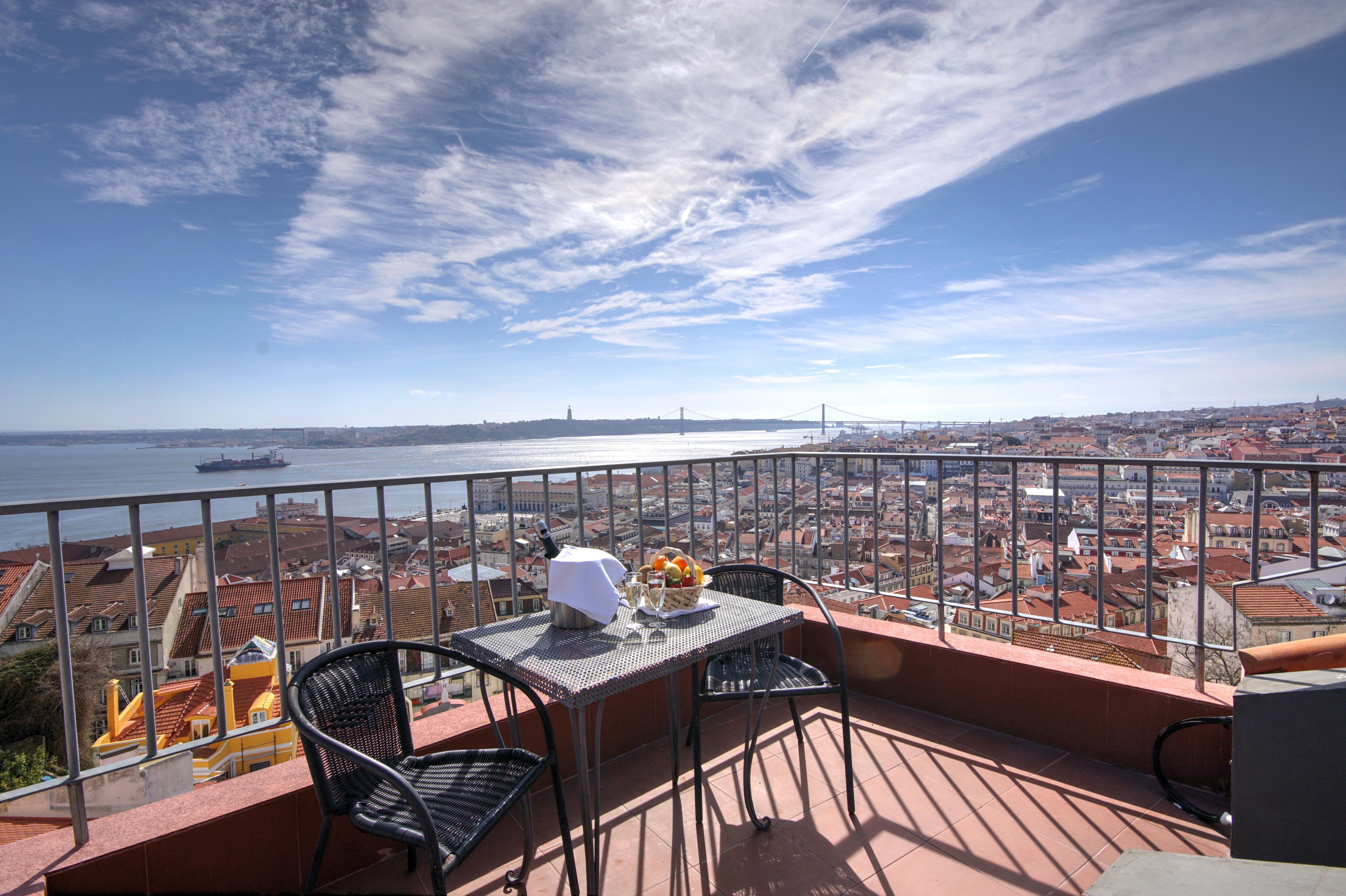 Solar Dos Mouros Hotell Lisboa Eksteriør bilde